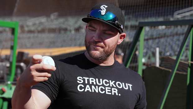 Liam Hendriks Delivers Powerful Speech After Accepting Jimmy V Award at ESPYs